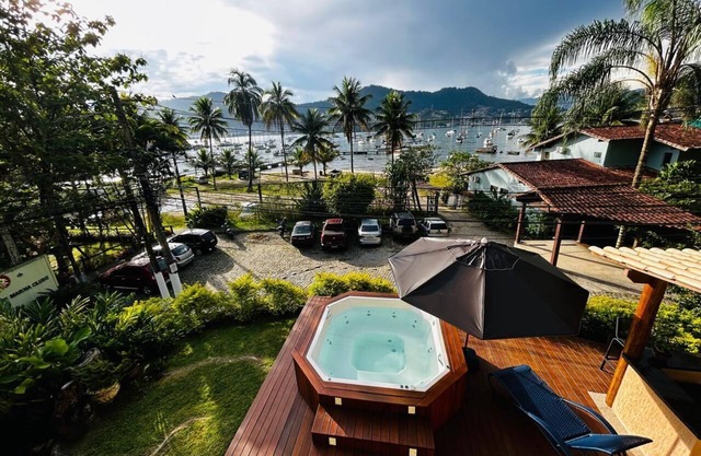 BEAUTIFUL HOUSE IN ANGRA WITH SEA VIEW