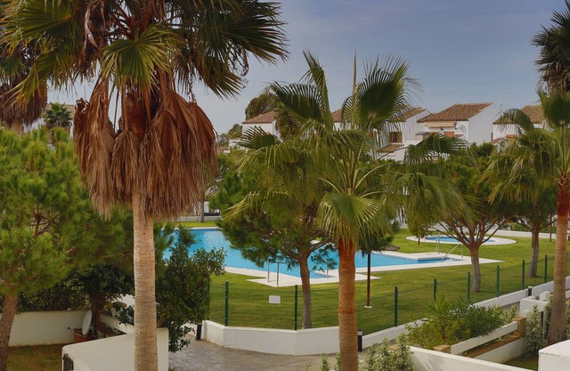 beautiful and cozy apartment on the 1 track of la barrosa