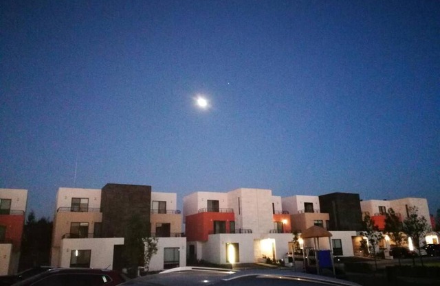 Beautiful 3BR townhouse with on-premises parking