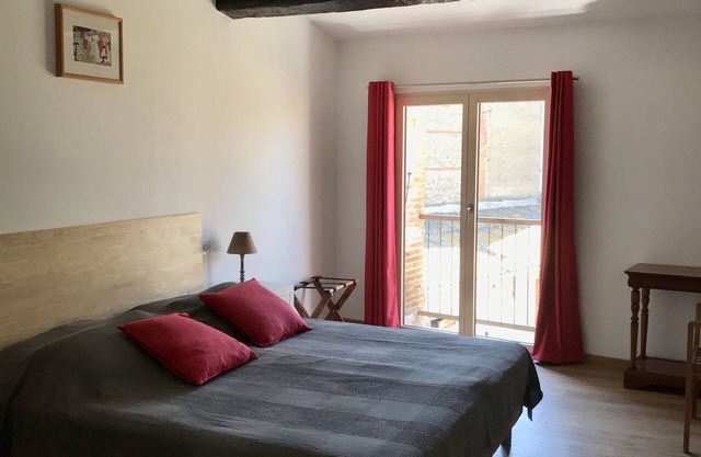 Beautiful 110 m2 loft 10 minutes from the beach