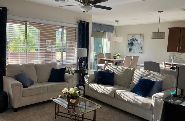 Beautiful 2 BR, 2 Bath Villa w/Den. Access to golf cart and outdoor amenities!