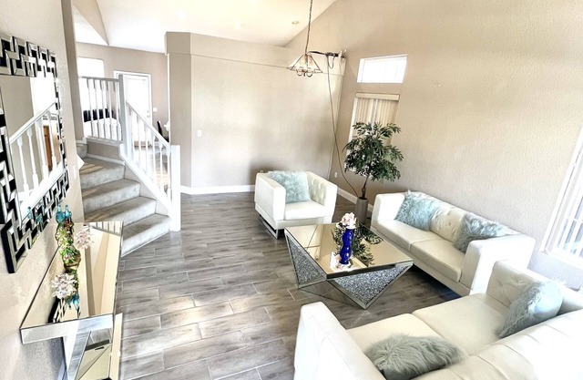 Beautiful 2-storey Home centrally located in Tracy