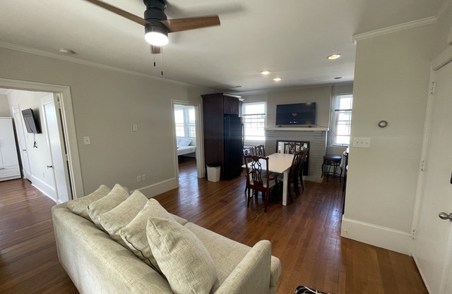 Beautiful 2BD/2BA Condo, steps from Asbury Avenue. Sleeps up to 7!