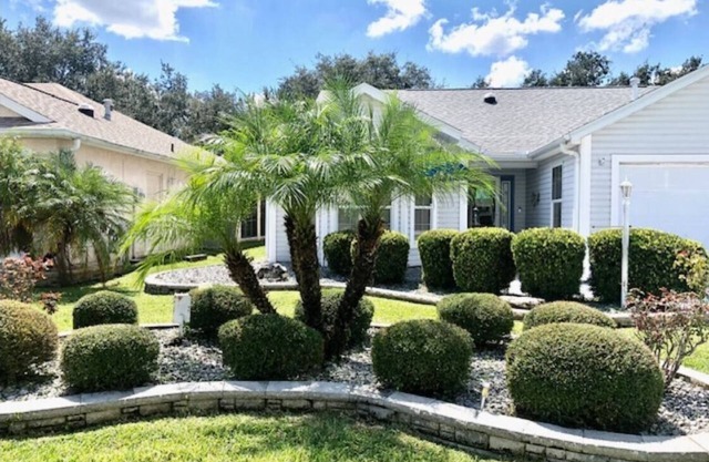 Beautiful 3 bedroom home, available during the Season, in The Villages, FL.