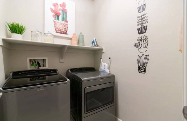 Beautiful 3 Bedroom Desert Oasis