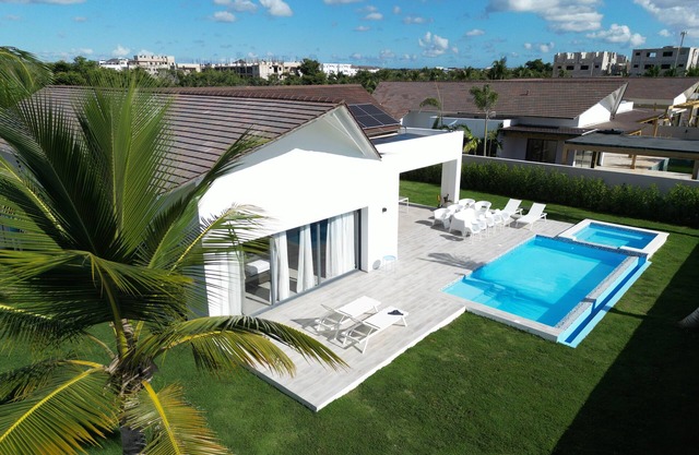 Beautiful 3 BR Villa in Tracadero Beach Resort