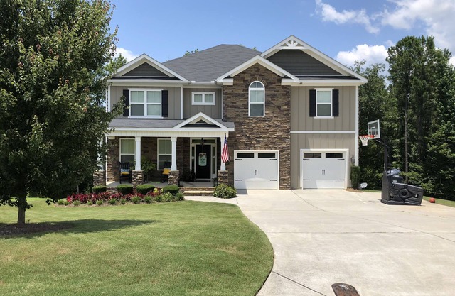 Beautiful 4 Bedroom 4 bath Augusta Rental with pool. Amazing back porch views