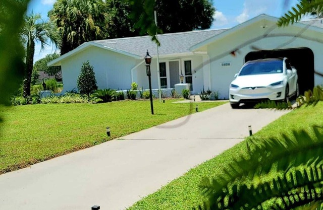 Beautiful and peaceful Lake house