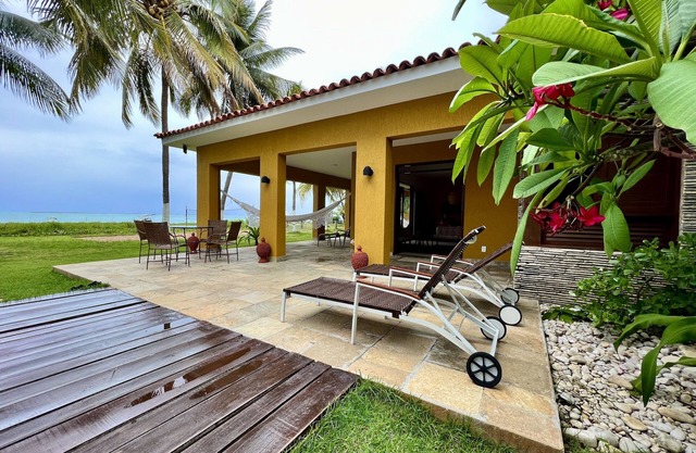 Beautiful and spacious beachfront home on the Brazilian Caribbean!
