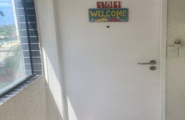 Beautiful Ap 2 bedrooms in Boa Viagem, on the block from the sea, furnished, parking space