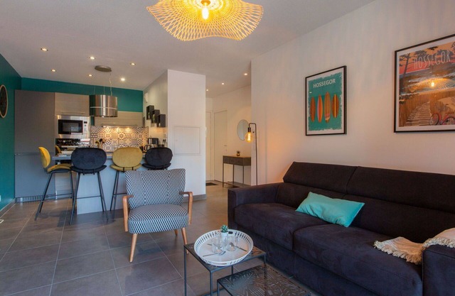 Beautiful apartment for 4 guests with WIFI, terrace and parking