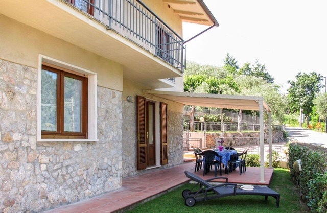 Beautiful apartment for 5 guests with WIFI, TV and terrace