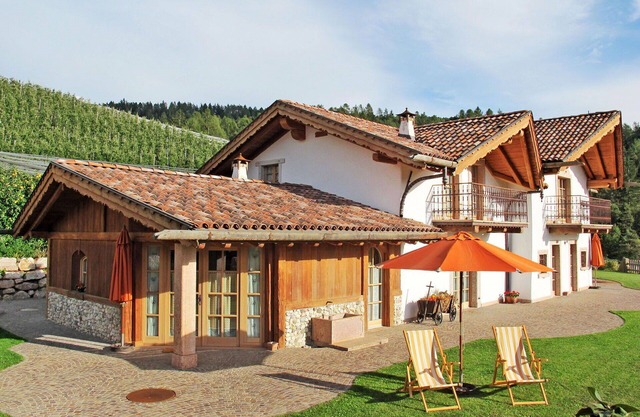 Beautiful apartment for 8 guests with WIFI, TV, terrace and pets allowed