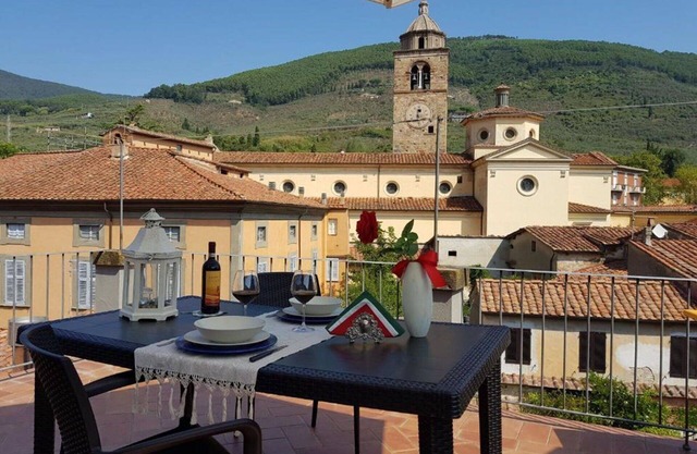 Beautiful apartment for 7 guests with A/C, WIFI, TV, terrace and panoramic view