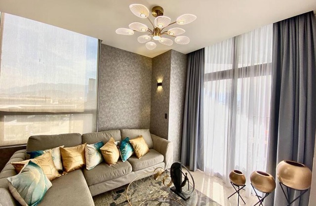 Beautiful Apt Arena, Fundidora, BBQ, Gym.