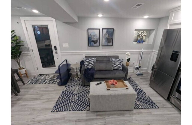 Beautiful Basement Apartment