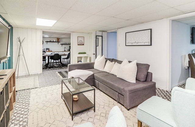 Beautiful Basement apartment in the Heart of Gwinnett Ga