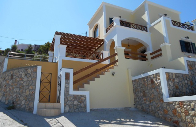 Beautiful, comfortable villa with swimming pool and superb views.