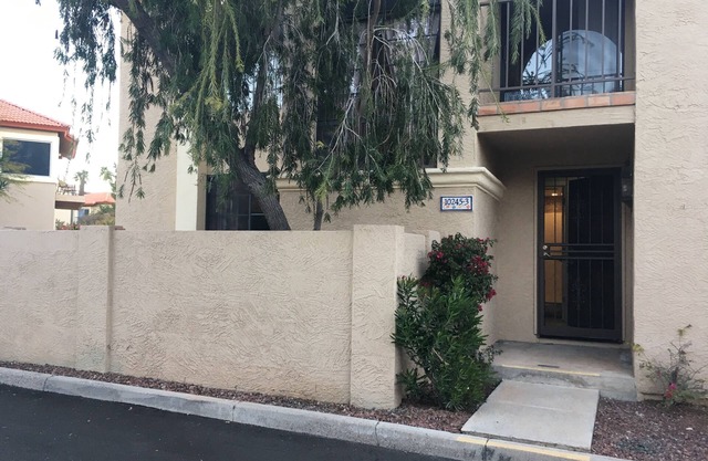 Beautiful courtyard villa at the Pointe Resort Condominiums at Tapatio Cliffs