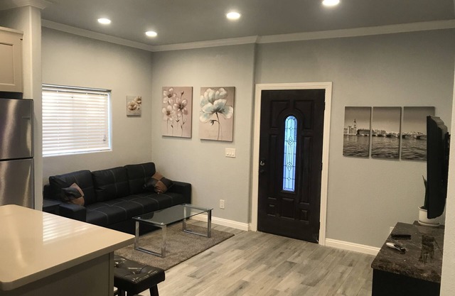 Beautiful Cozy Home in the Heart of Southern California