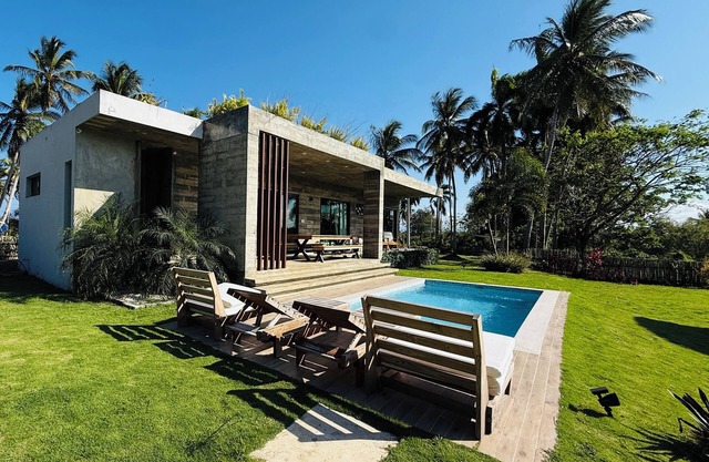 Beautiful Eco Lodge house near the beach