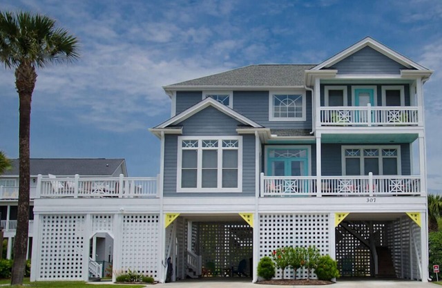 Beautiful Edisto 2nd Row Home with Ocean Views