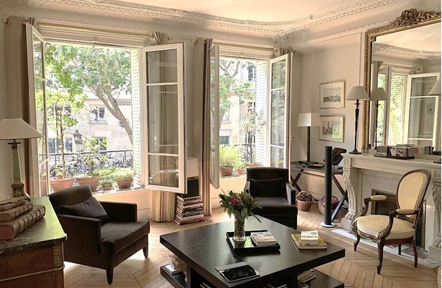 Beautiful family flat in the heart of the latin Quarter