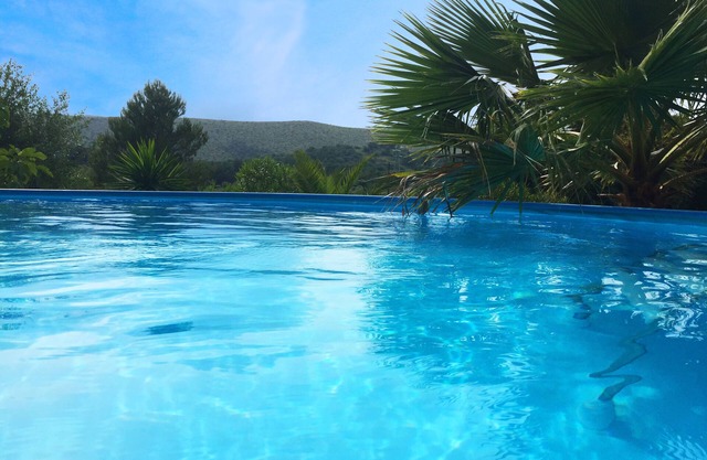 Beautiful finca 2-6 people, 7Tqm of land, beach, sea, nature, pool