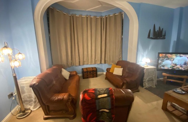 Beautiful Frank James Court