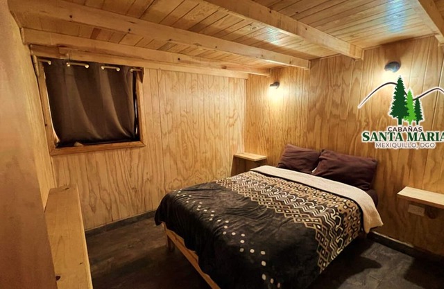 Beautiful fully equipped cabin with fireplace.