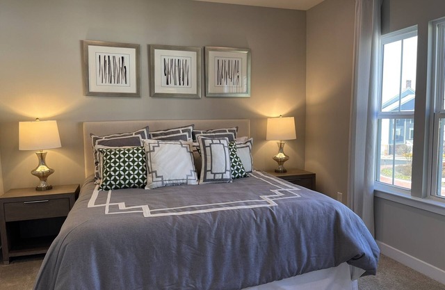 Beautiful Furnished Townhome Now Available! Pet friendly!