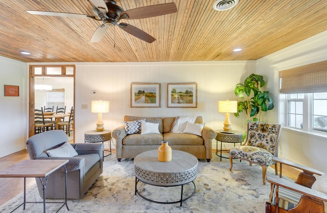 Beautiful Georgia Farmhouse Rental w/Patio