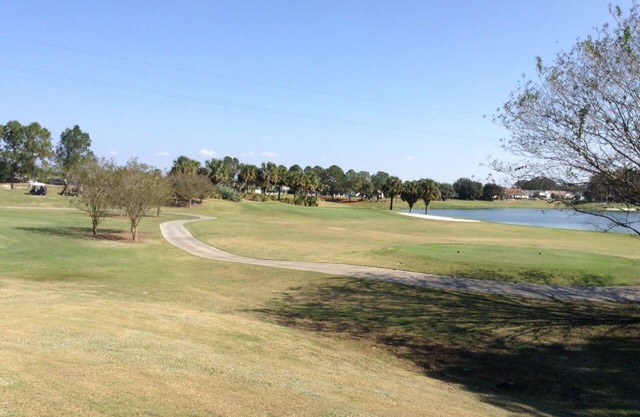 Beautiful Golf Resort 2BR/2Bath Patio Villa in the Heart of The Villages!