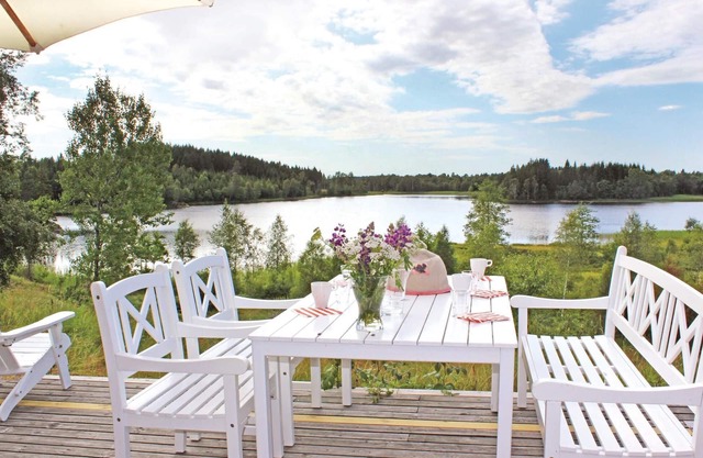 Beautiful home in Bullaren with kitchen