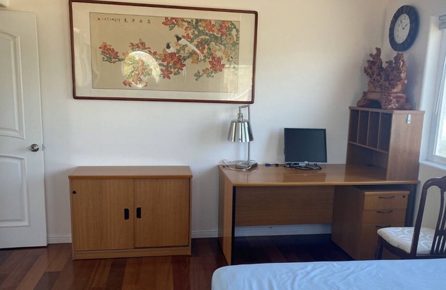 Beautiful Home in Great Neighborhood