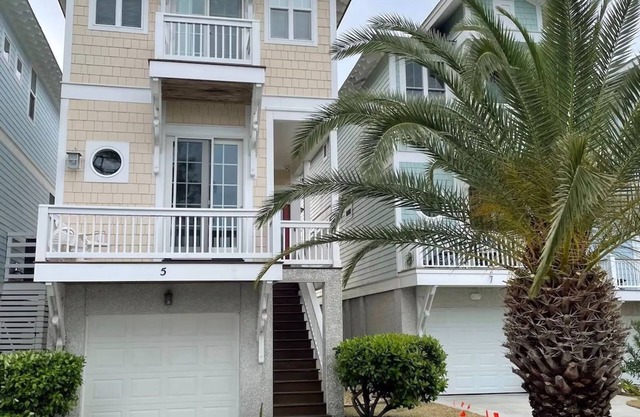 Beautiful Home with Marsh Sunset Views