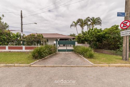 Beautiful House 30m from Beach in Floripa RTT1905