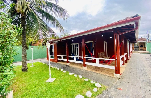 Beautiful house for weekends and season with pool and barbecue