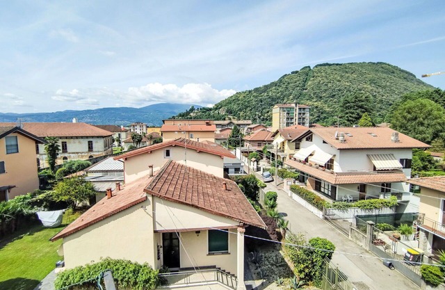 Beautiful apartment for 3 guests with TV, balcony, pets allowed and parking
