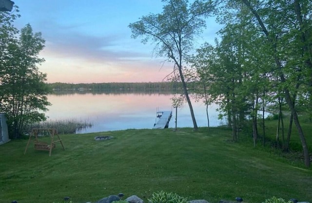 Beautiful Lakehome nestled in Longville with panoramic views!