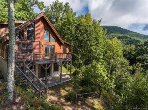 Beautiful Log Cabin with Panoramic Views