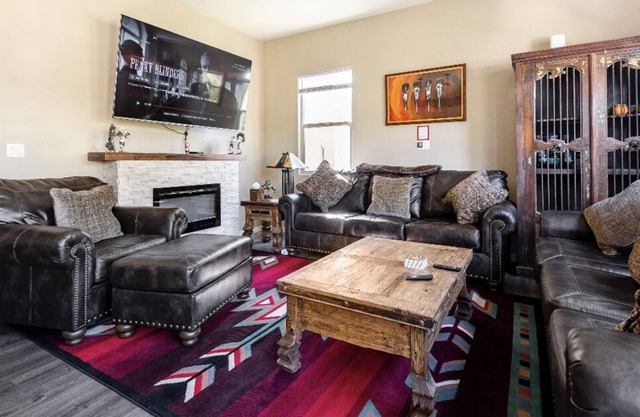 Beautiful, Luxurious, Comfortable- The perfect fit for your large group.