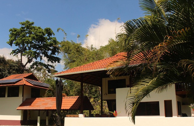 Beautiful, Luxurious, just remodeled BEACH FRONT HOUSE in BACKWASH BAY