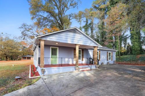 Beautiful Marietta GA 3 Bedroom 2 and a half Bath