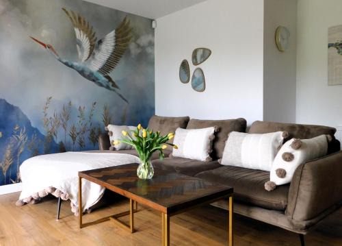 Beautiful Meadowbank Apartment with on-street parking