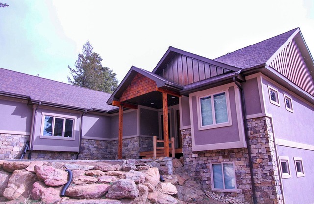 Beautiful New Home with Views of Castle Mountain - 3510