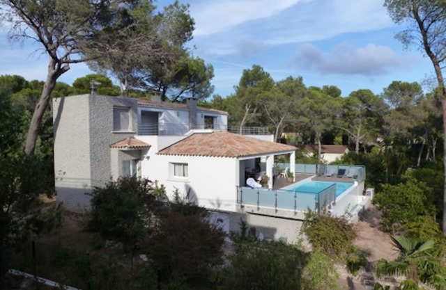 Beautiful New Villa 850m Sea Calm T. Pisc. Clim. 11 persons Sea overview