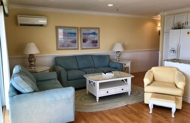 Beautiful North Ocean City 2BR/2 Bath Ocean Front Condo with deck ramp to beach