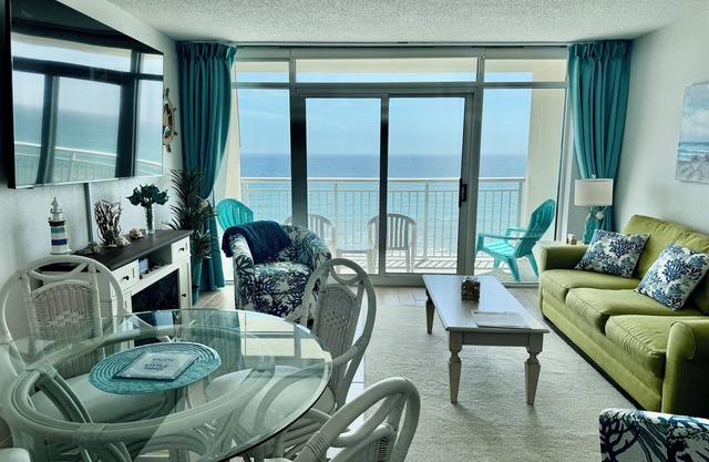 Beautiful OCEANFRONT 1-BR condo-N. Myrtle Beach. Indoor/outdoor pools-lazyrivers