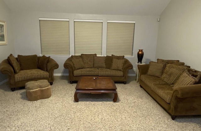 Beautiful Peaceful desirable home in Madera Ranchos